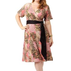 NEW Flor Wrap Dress Plus Size 1x Animal Print